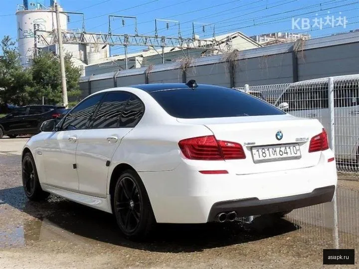 BMW 5-Series 3