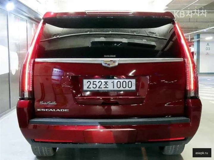 Cadillac Escalade 5