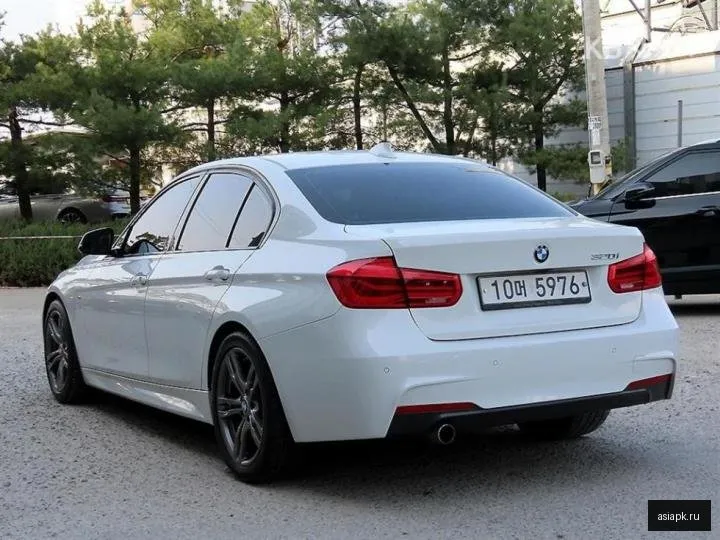 BMW 3-Series 3