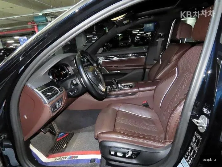 BMW 7-Series 6