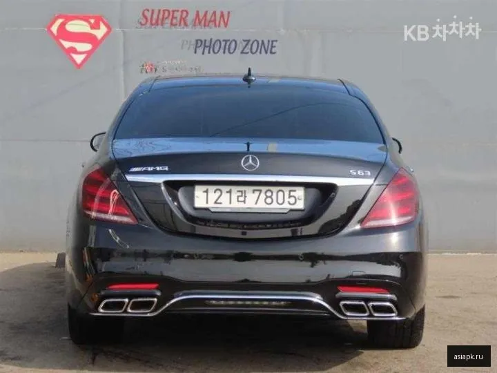 Mercedes-Benz S-Class 4