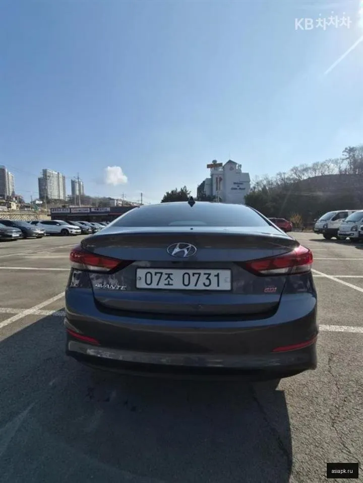 Hyundai Avante 6