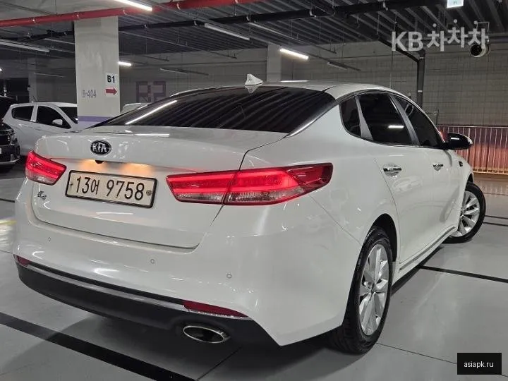 Kia K5 6