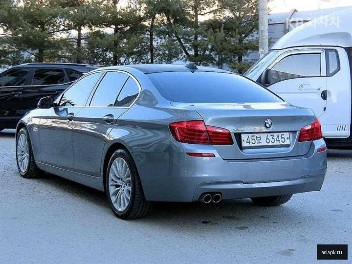 BMW 5-Series 3