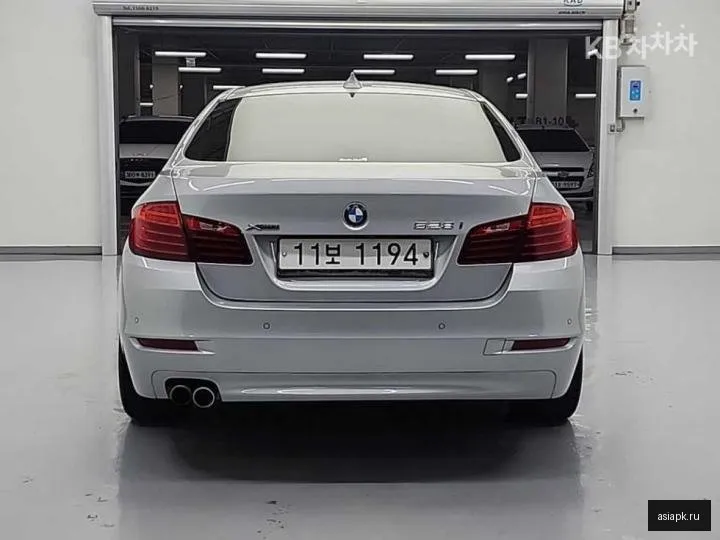 BMW 5-Series 3