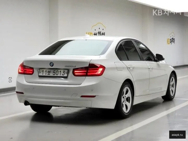 BMW 3-Series 4