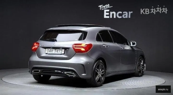 Mercedes-Benz A-Class 2