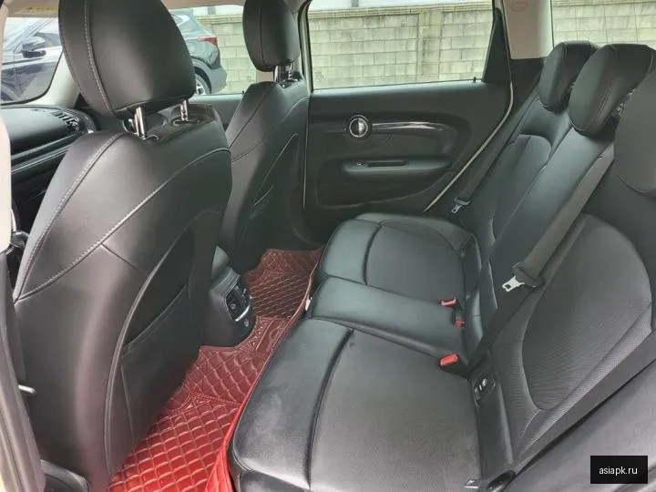MINI Clubman 6