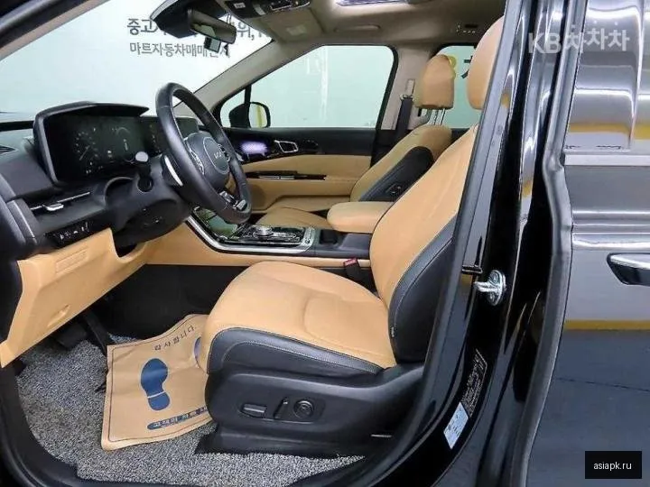 Kia Carnival 5