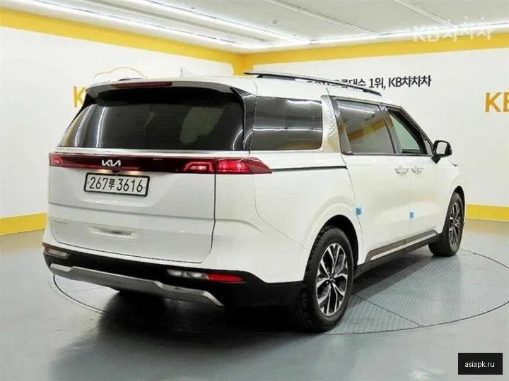 Kia Carnival 4