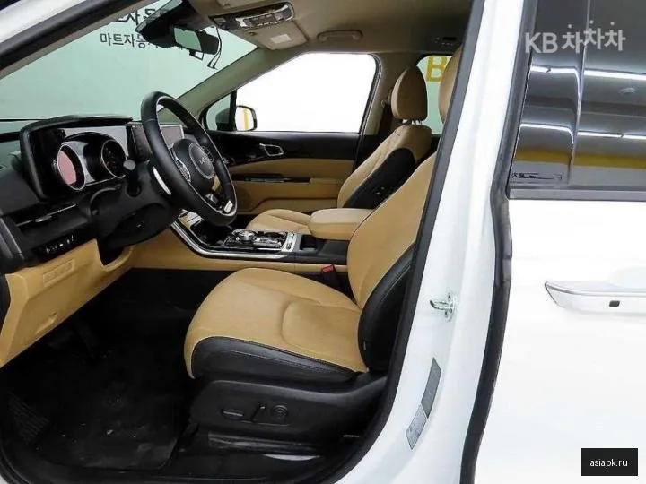 Kia Carnival 5
