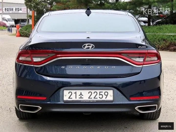 Hyundai Grandeur 4