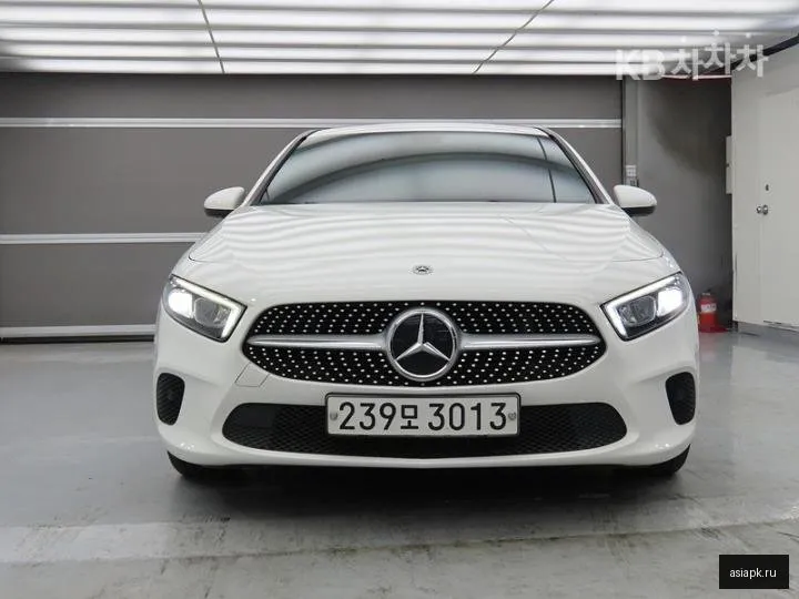 Mercedes-Benz A-Class 2