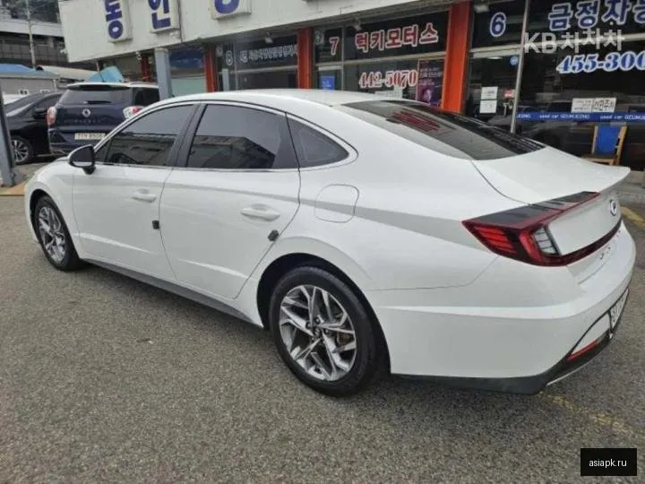 Hyundai Sonata 3