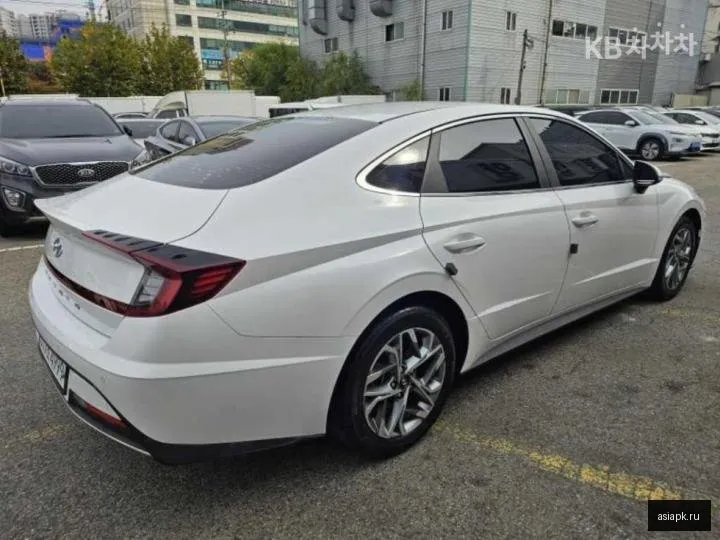 Hyundai Sonata 5