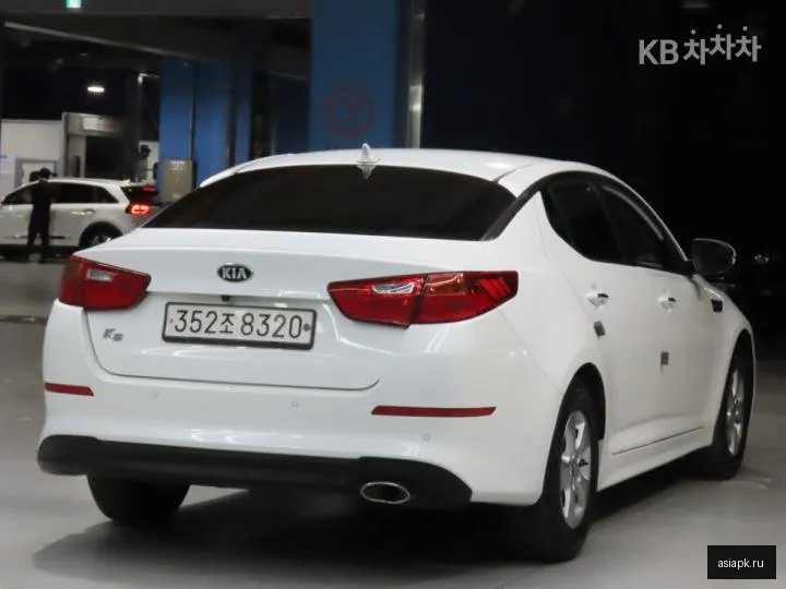 Kia K5 4
