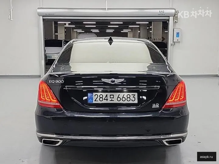 Genesis G90 3