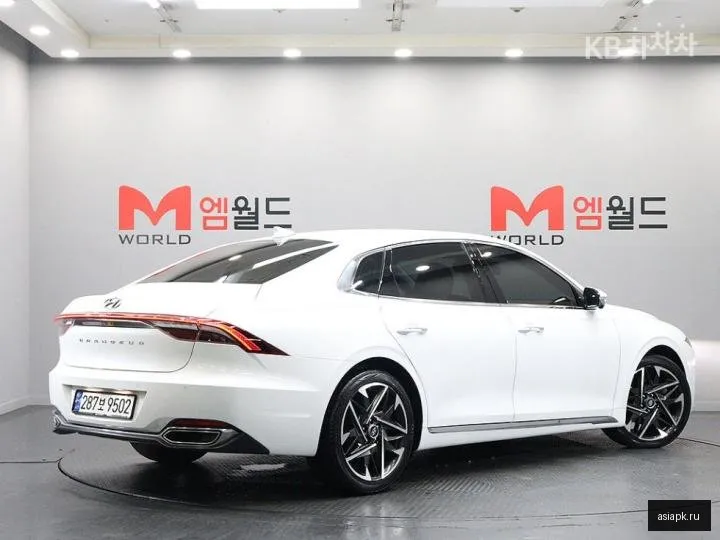 Hyundai Grandeur 3