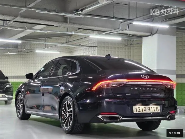 Hyundai Grandeur 3