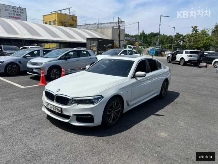 BMW 5-Series 2
