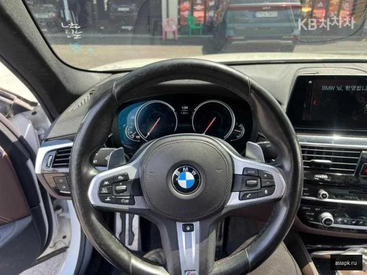 BMW 5-Series 5