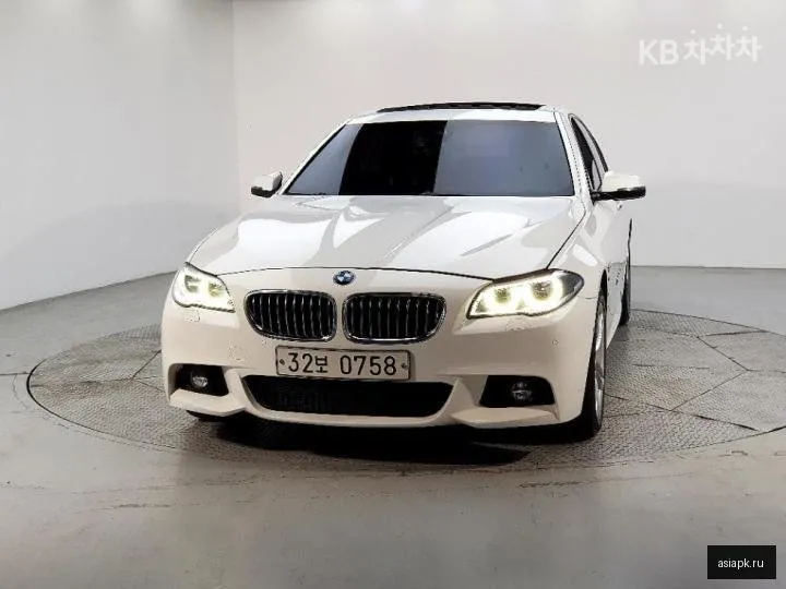 BMW 5-Series 2