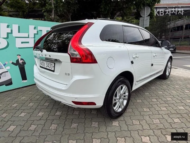 Volvo XC60 5