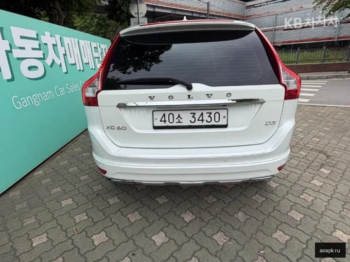 Volvo XC60 6