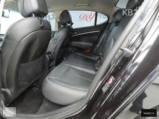 Genesis G70 6