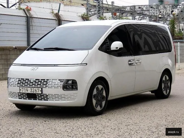 Hyundai Staria 2