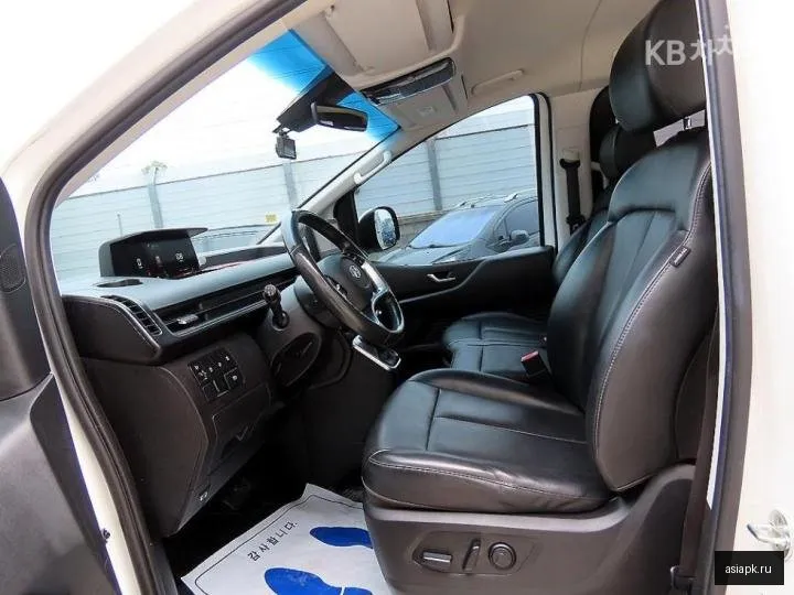 Hyundai Staria 5