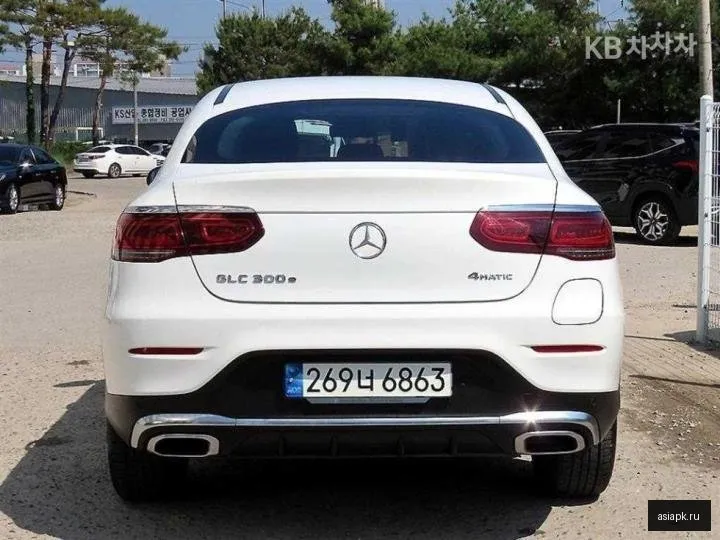 Mercedes-Benz GLC-Class 4