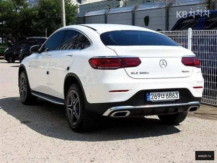 Mercedes-Benz GLC-Class 3
