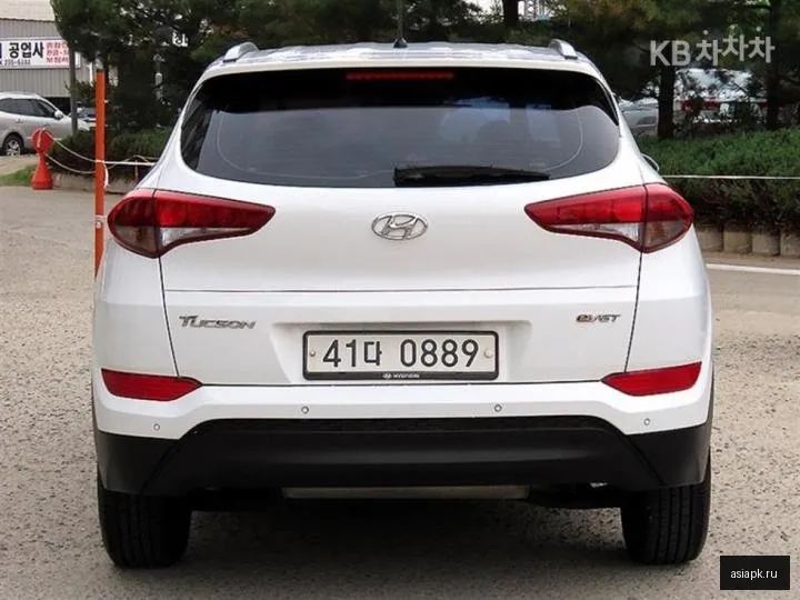 Hyundai Tucson 4