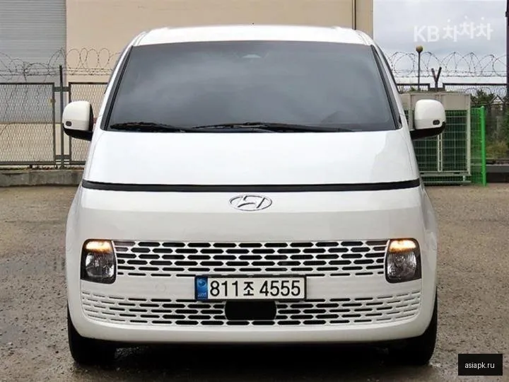 Hyundai Staria
