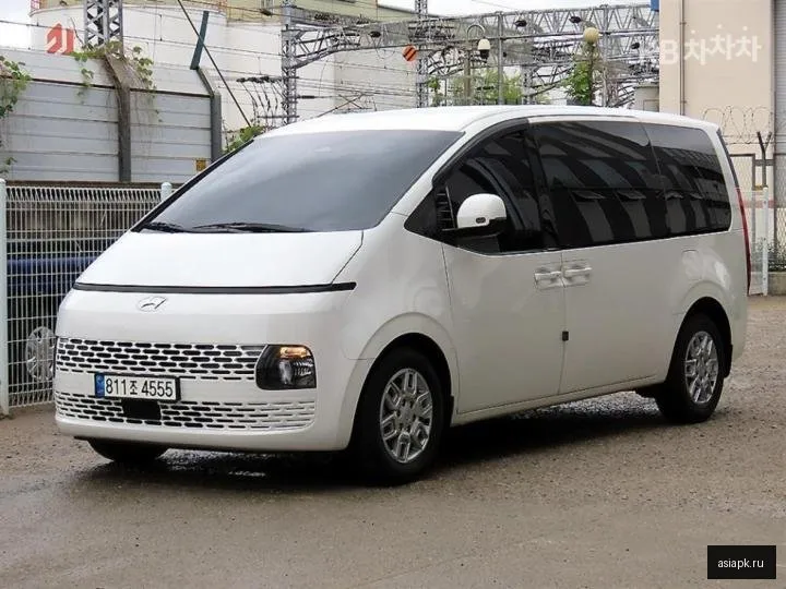 Hyundai Staria 2