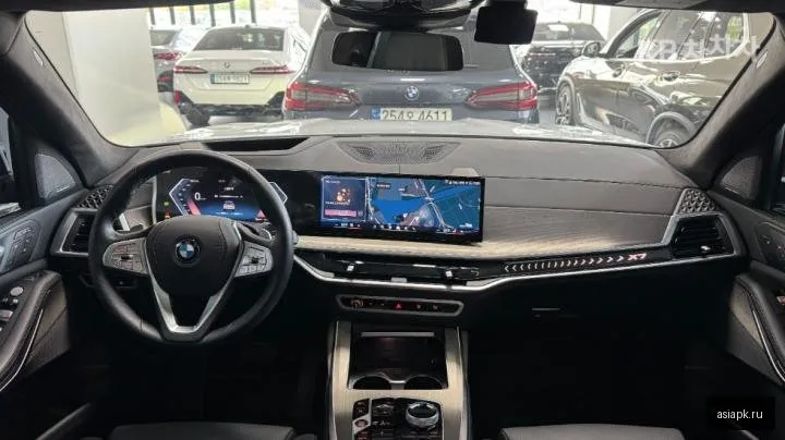 BMW X7 6