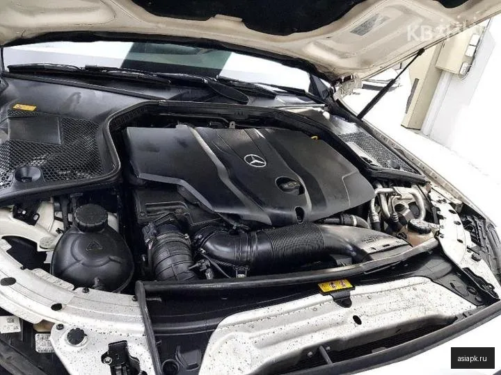 Mercedes-Benz C-Class 6
