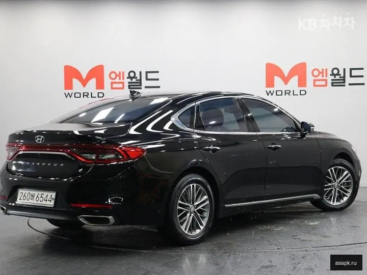 Hyundai Grandeur 3