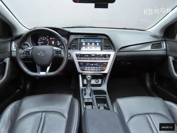 Hyundai Sonata 6