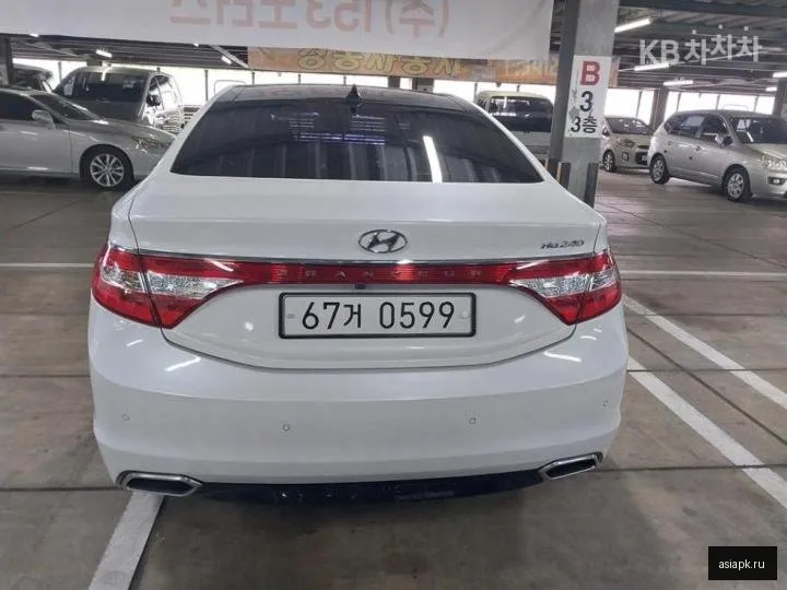 Hyundai Grandeur 3