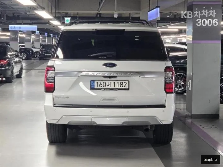 Ford Expedition 4