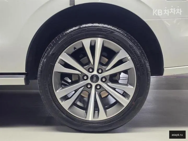 Ford Expedition 6