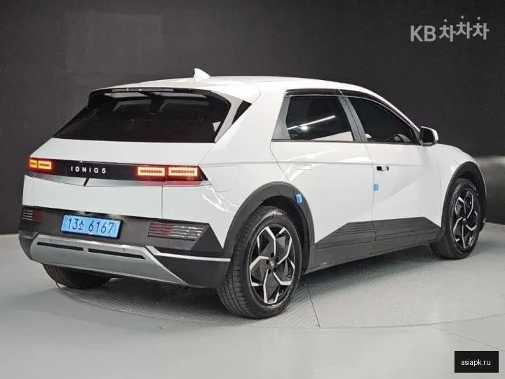 Hyundai Ioniq 5 4
