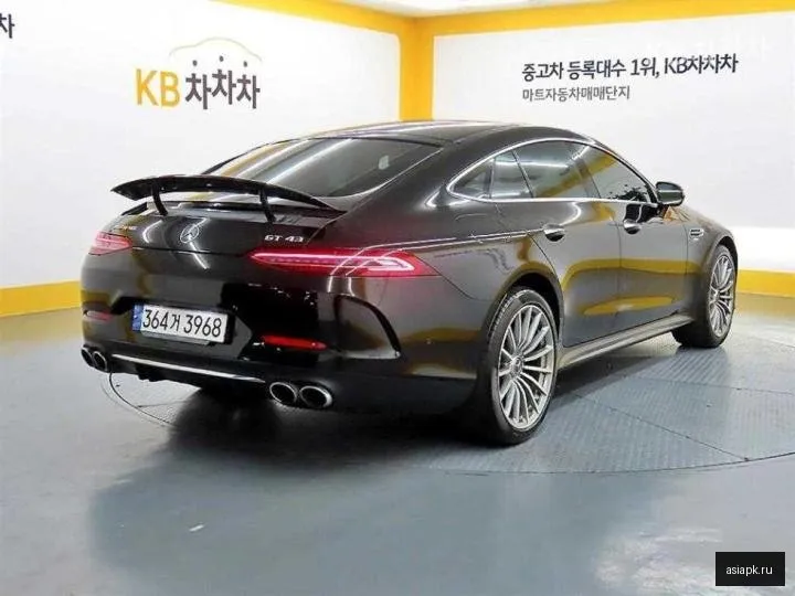 Mercedes-Benz AMG GT 4