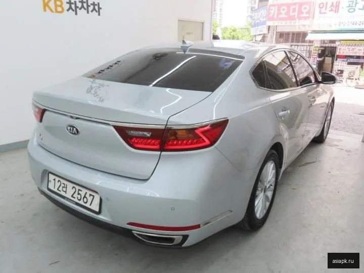 Kia K7 3