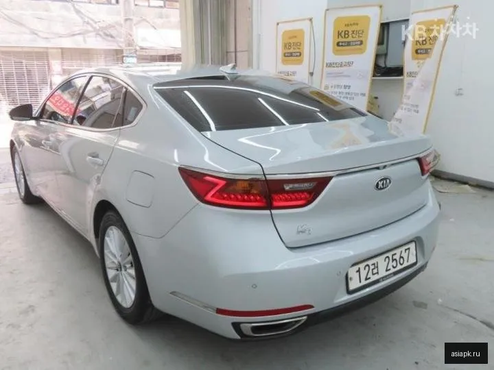 Kia K7 4