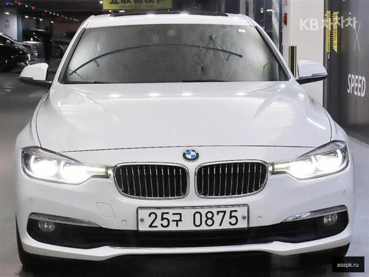BMW 3-Series 2