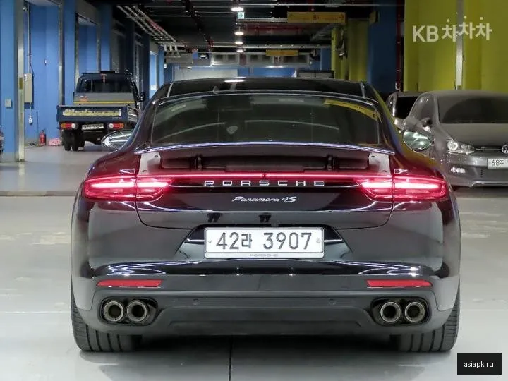 Porsche Panamera 3