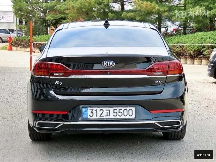 Kia K7 4